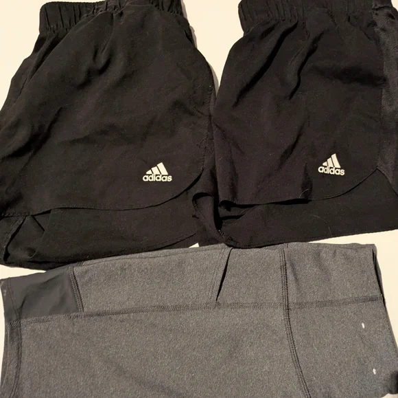 14 Althetic Pieces Adidas, Tek Gear, Fila, Avia, Nike, Lululemon, Hot Chillys + - Picture 6 of 6